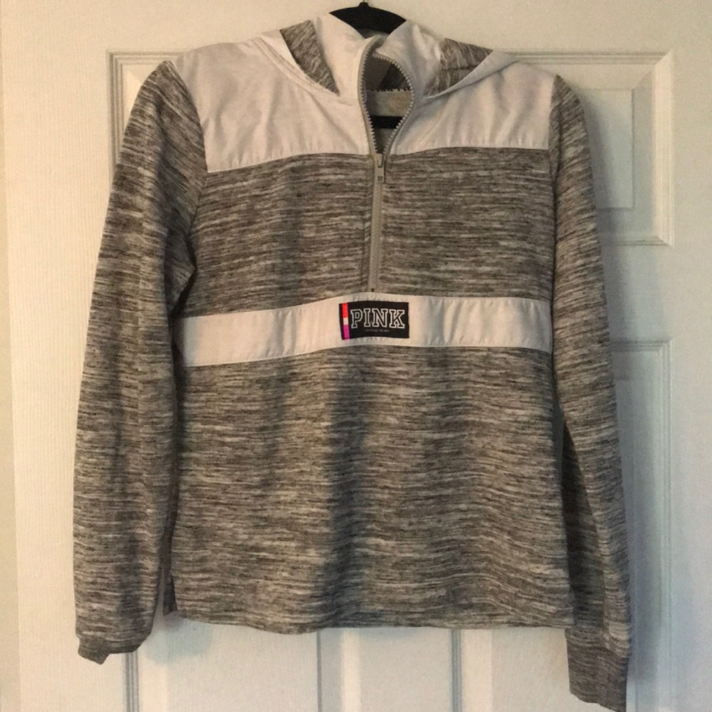 VS Pink pullover